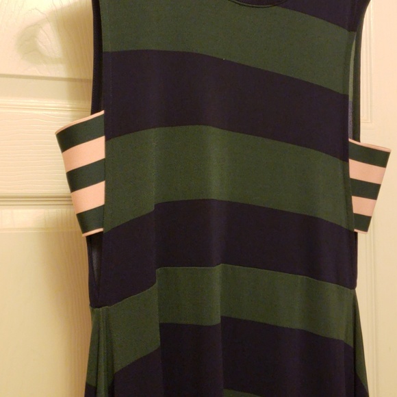 KIIND OF Asymmetrical Hemline Dress Size L - Picture 4 of 4